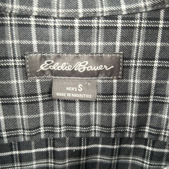 Eddie Bauer Men's Gray White Plaid Long Sleeve Relaxed Fit Shirt Size Small - Picture 4 of 11